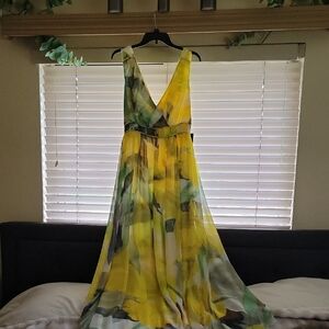 WHBM Elegant Yellow and Green Sleeveless Dress